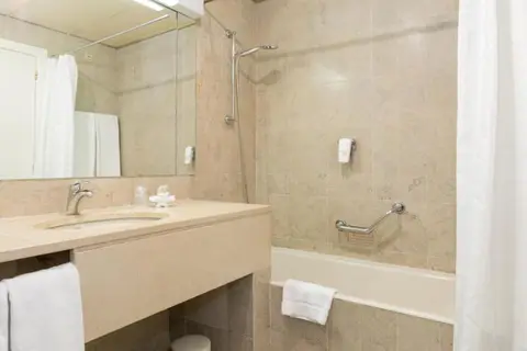Hotel Black Tulip Porto in Vila Nova de Gaia — foto 14