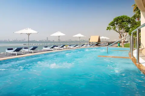 Sheraton Grand Doha Resort & Convention Hotel in Doha — foto 9