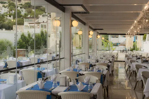 Bellazure Hotel foto 8