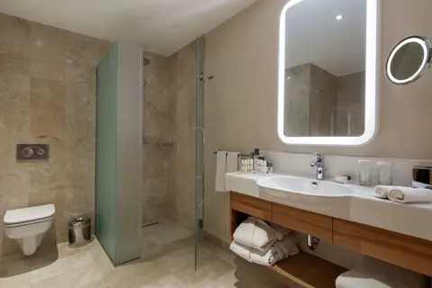 DoubleTree by Hilton Istanbul - Tuzla in Fatih — foto 17