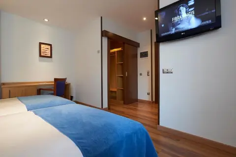 Hotel La Serrana in Aviles — foto 3
