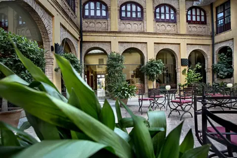 Alcazar De La Reina in Carmona — foto 14