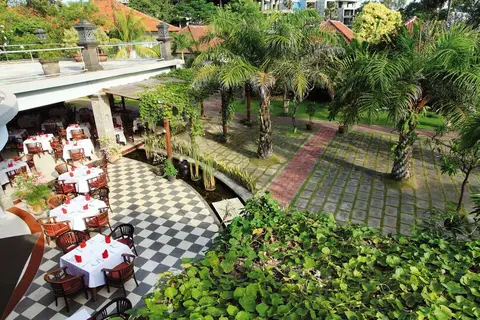 Puri Saron Seminyak in Kuta — foto 13