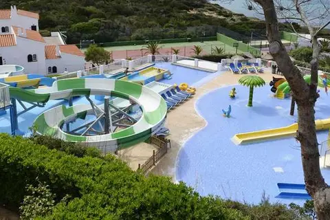 Carema Club Resort in es Mercadal — foto 24