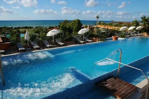 Fly & Go Acacia Resort in Campofelice di Roccella — foto 18