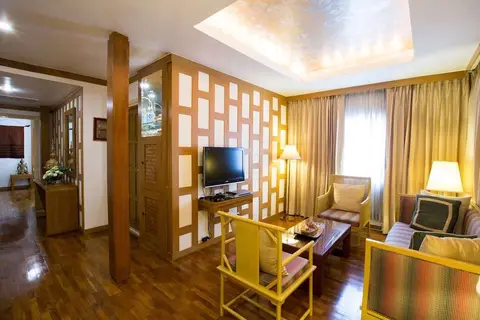 Tarntawan Hotel Surawong Bangkok​ in Bangkok — foto 7