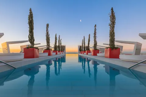 Fly & Go Higueron Hotel Malaga, Curio Collection by Hilton in Fuengirola — foto 34