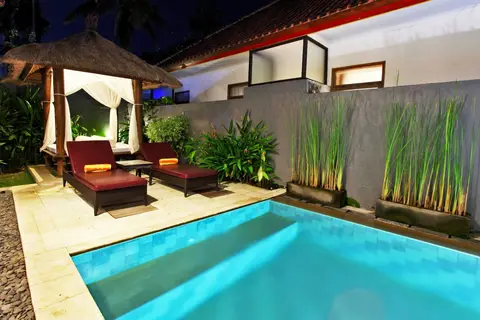 Hotel Puri Saron Seminyak in Kuta — foto 12