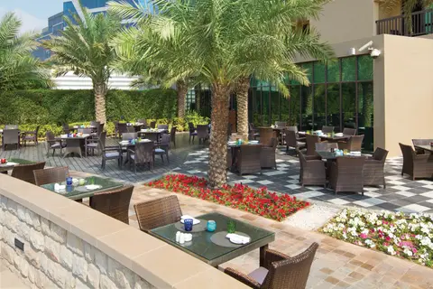 Traders Hotel Qaryat Al Beri in ربدان — foto 7
