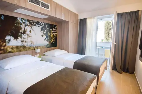 Medora Auri Family Beach Resort in Podgora — foto 4