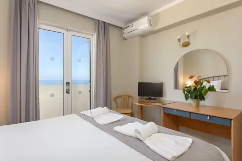 Xenos Kamara Beach Hotel in Argassi, foto 12