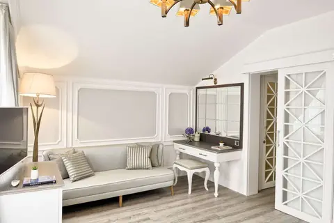 Mirrors Hotel in Beyoğlu — foto 4
