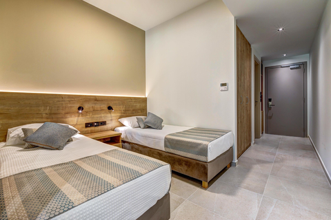 White Olive Elite Laganas foto 25