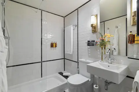 H10 Catalunya Plaza in Barcelona — foto 30