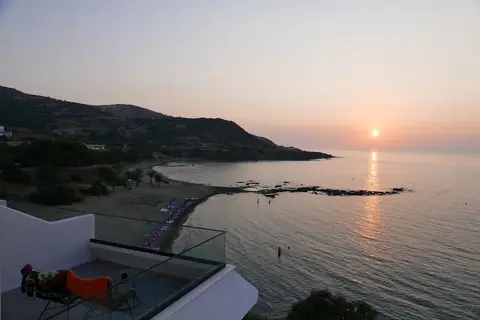 E.J. Pyrgos Bay Hotel in Kato Pyrgos, foto 21