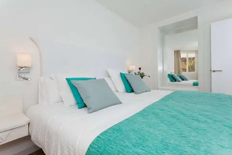 Fergus Style Cala Blanca Suites in Santa Ponça — foto 13