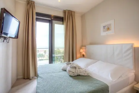 Ferretti Beach in Rimini, foto 10