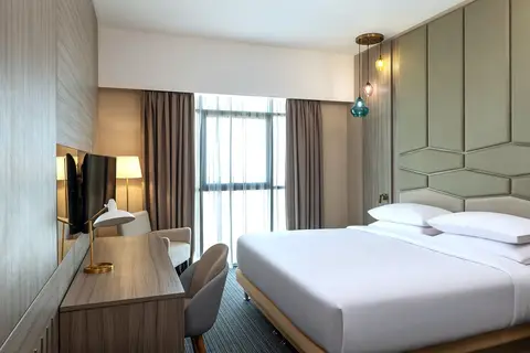 Four Points by Sheraton Production City, Dubai in Dubai — foto 18
