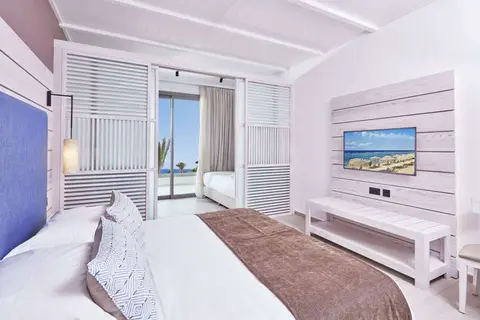 Atlantica Golden Beach Hotel in Kissonerga — foto 5