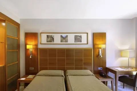 Exe Las Adelfas in Cordoba — foto 2