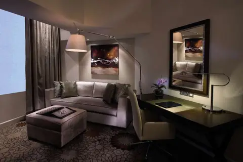 Sheraton Dubai Mall of the Emirates Hotel in Dubai — foto 28