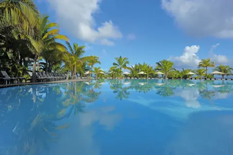 Victoria Beachcomber Resort & Spa in Pointe Aux Biches — foto 4
