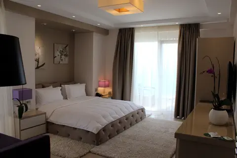 Demi Hotel in Saranda — foto 6