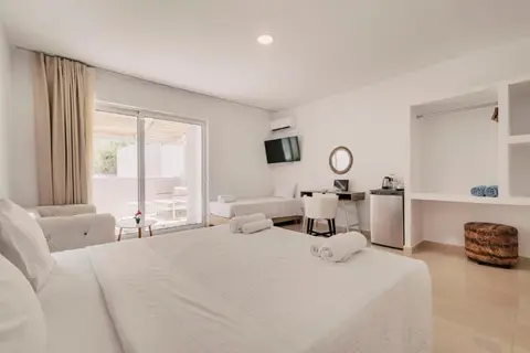 Bamboo Suites in Ιαλυσός — foto 2