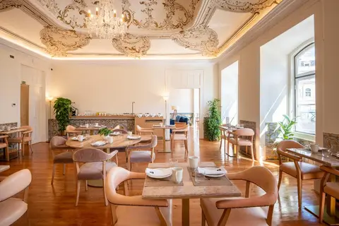 Memoria Lisboa FLH Hotels in Almada