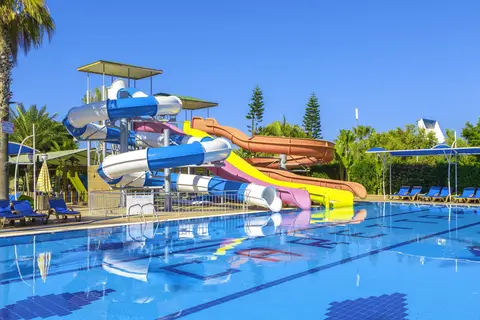 Caretta Beach Hotel in Alaşehir — foto 4