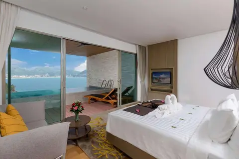 Wyndham Grand Phuket Kalim Bay in กมลา — foto 13