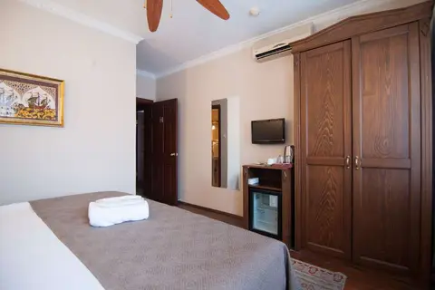 Mevlana Hotel in Fatih — foto 12