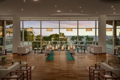 Mediterranean Beach Hotel in Agios Tychonos — foto 21