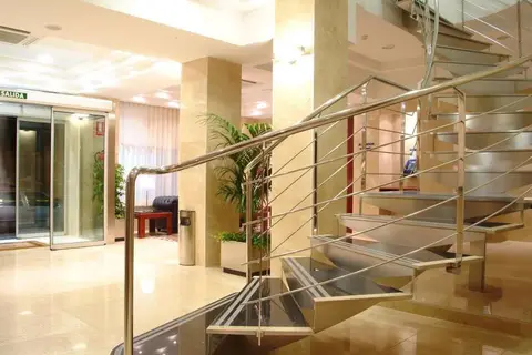 Hotel Gran Legazpi in Madrid — foto 6