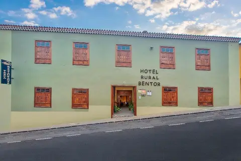 Bentor Rural in Puerto De La Cruz — foto 2