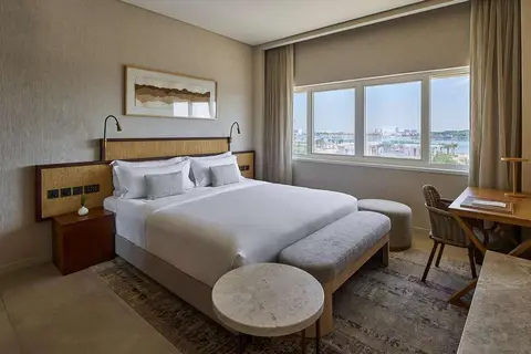 Erth Abu Dhabi in المُزُون — foto 4