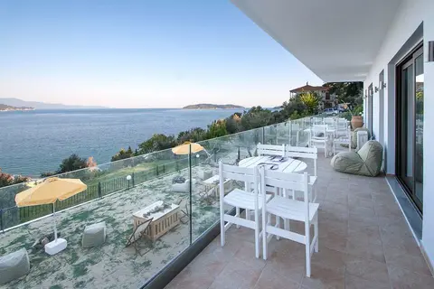 Vassilias Beach in Αχλαδιάς — foto 21