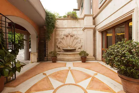 River Chateau in Rome, foto 3