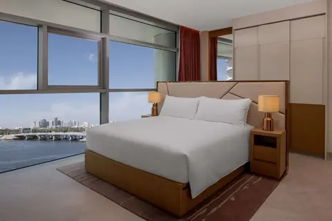 Hilton Dubai Creek Residences in Dubai — foto 9
