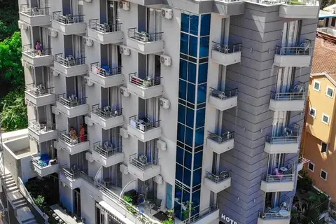 Hotel La Mer in Budva — foto 8