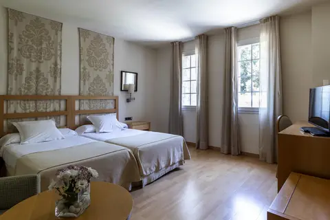 Parador de Vic-Sau in Vic — foto 7