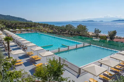 Akrathos Beach Hotel in Ouranoupoli