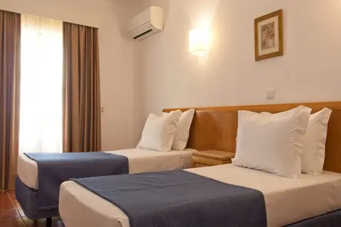 Turim Estrela do Vau Hotel in Mexilhoeira Grande — foto 27