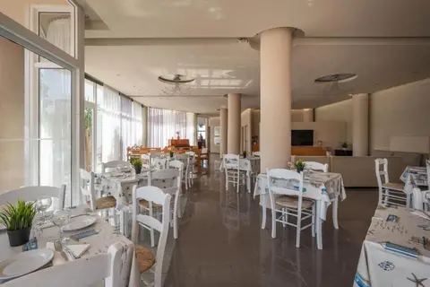 Creteco Hotel & Suites in Δημοτική Ενότητα Γουβών — foto 29