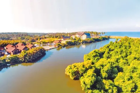 Suriya Luxury Resort in Waikkala — foto 24