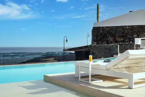 Royal Marina Suites Boutique Hotel in Yaiza — foto 26