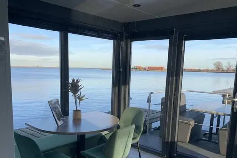 Huren Houseboat Uitgeest foto 8