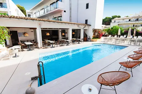 Petit Garden Hotel by Flacalco in Cala Ratjada — foto 15