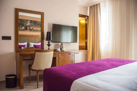 Xenon Hotel in Београд — foto 2