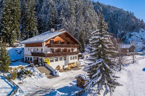 Hotel Pontives in Lajen Laion